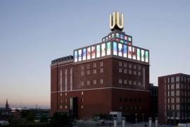 Dortmunder U, moving people ausstellung, aussenansicht museum digitale kunst