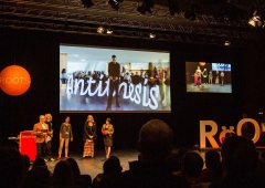 trafo-pop_trafo-LED-light-painting-stick_typo-conference-berlin-2014-01
