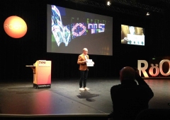 trafo-pop_trafo-LED-light-painting-stick_typo-conference-berlin-2014-04